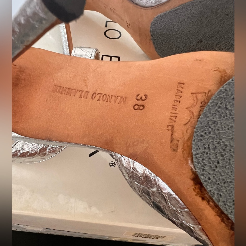 Manolo Blanhik Snake Skin Italy Size 38 Box Dust Bag Silver heel SHOES AUTHENTIC - Picture 7 of 9